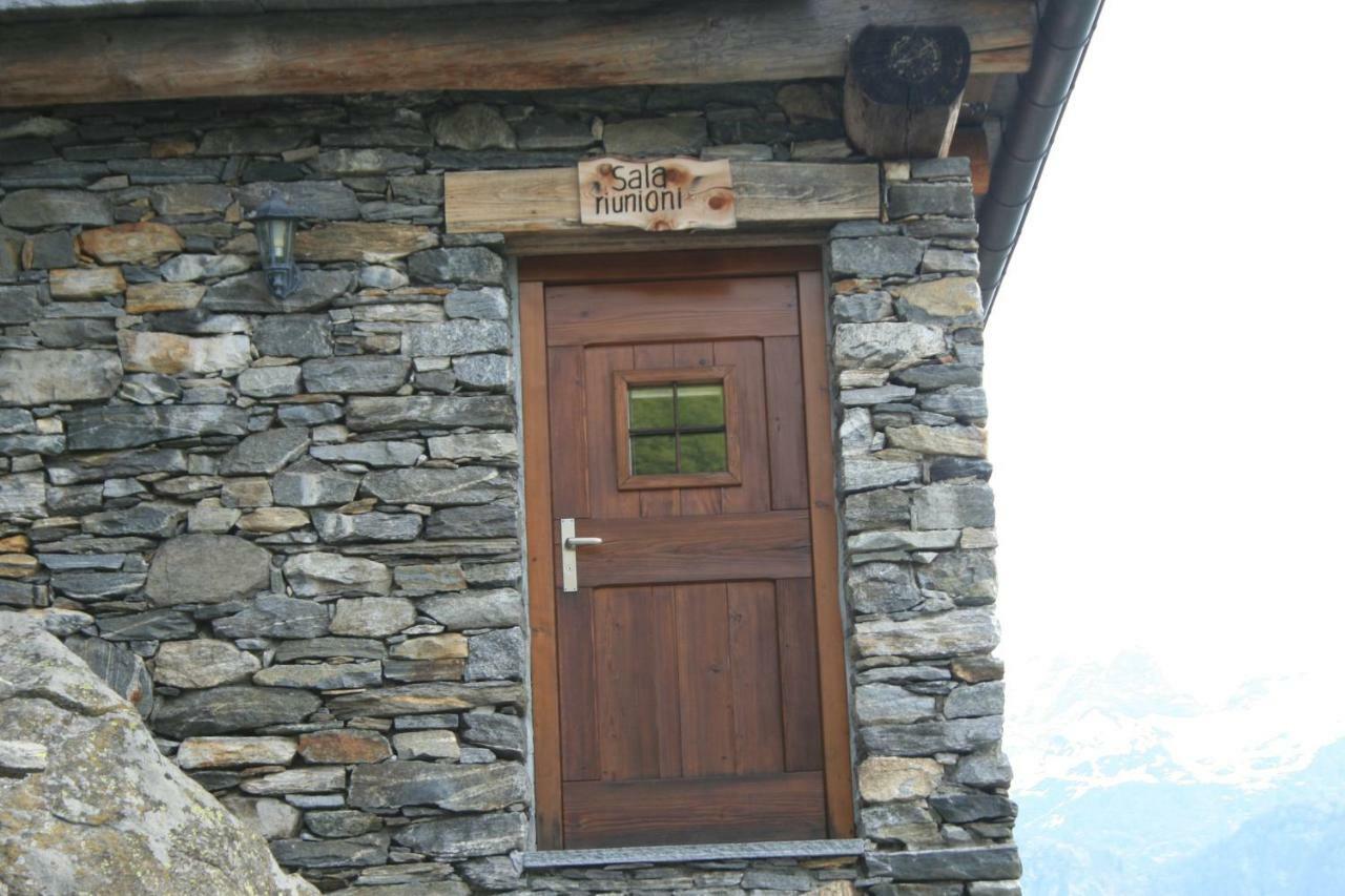Agri Scinghiöra Villa Brontallo Bagian luar foto